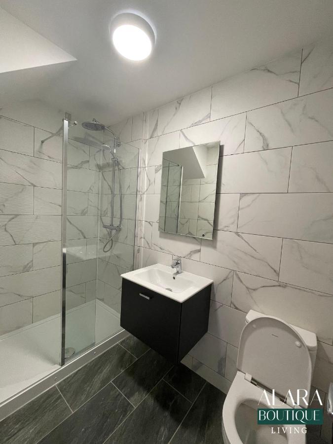 Luxury 3 Floor Townhouse Birmingham - Alara Boutique Living Apartment Exterior foto