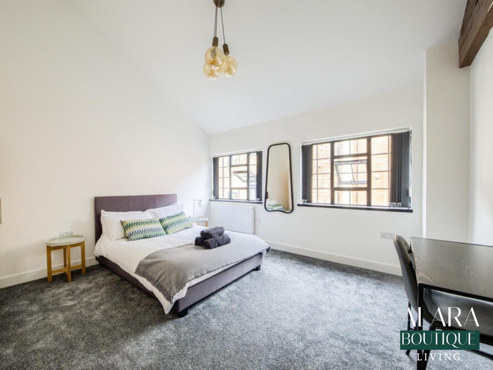 Luxury 3 Floor Townhouse Birmingham - Alara Boutique Living Apartment Exterior foto