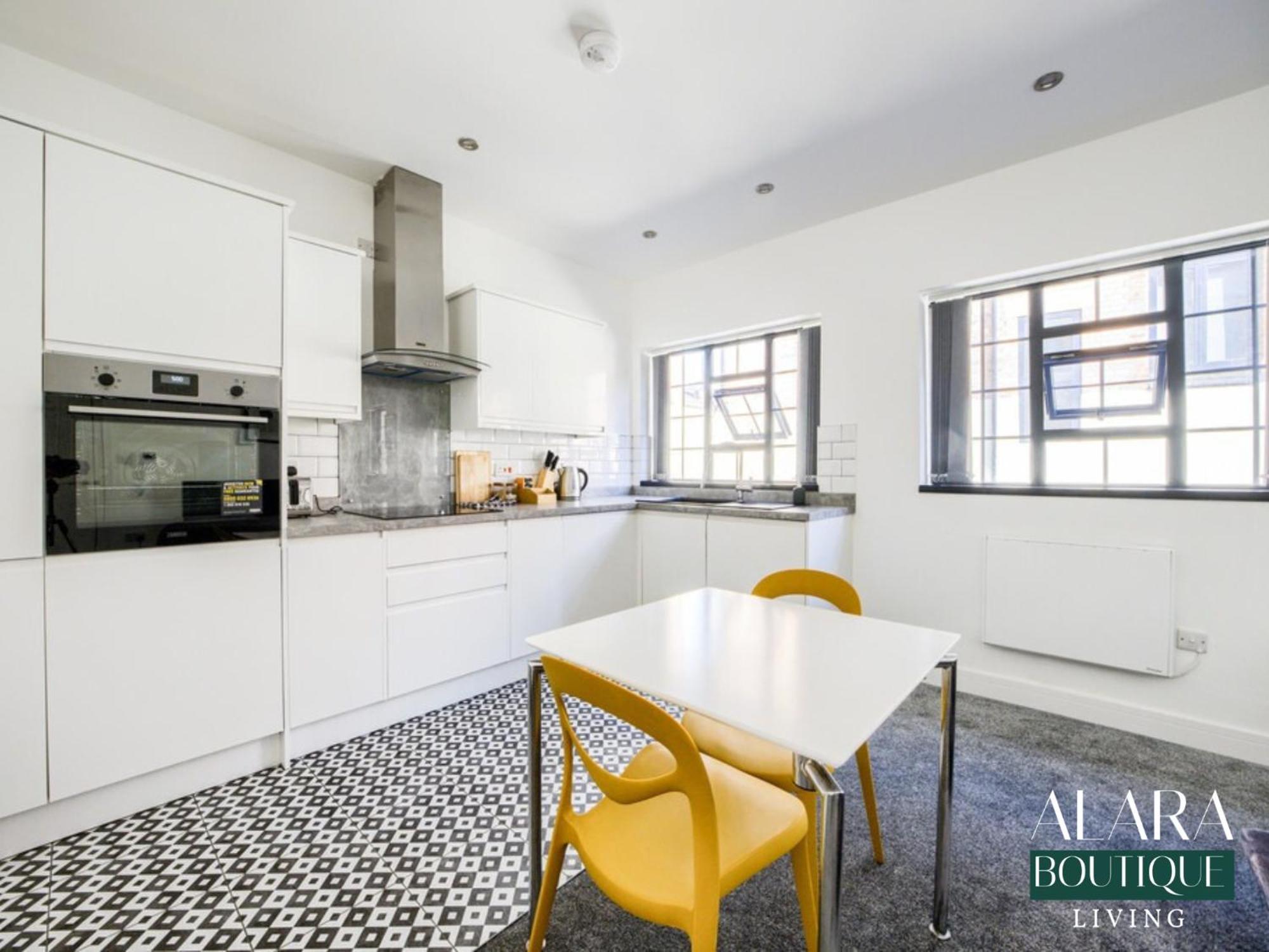 Luxury 3 Floor Townhouse Birmingham - Alara Boutique Living Apartment Exterior foto