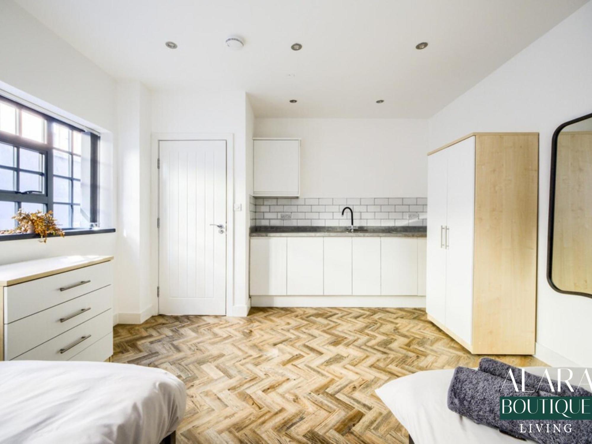Luxury 3 Floor Townhouse Birmingham - Alara Boutique Living Apartment Exterior foto