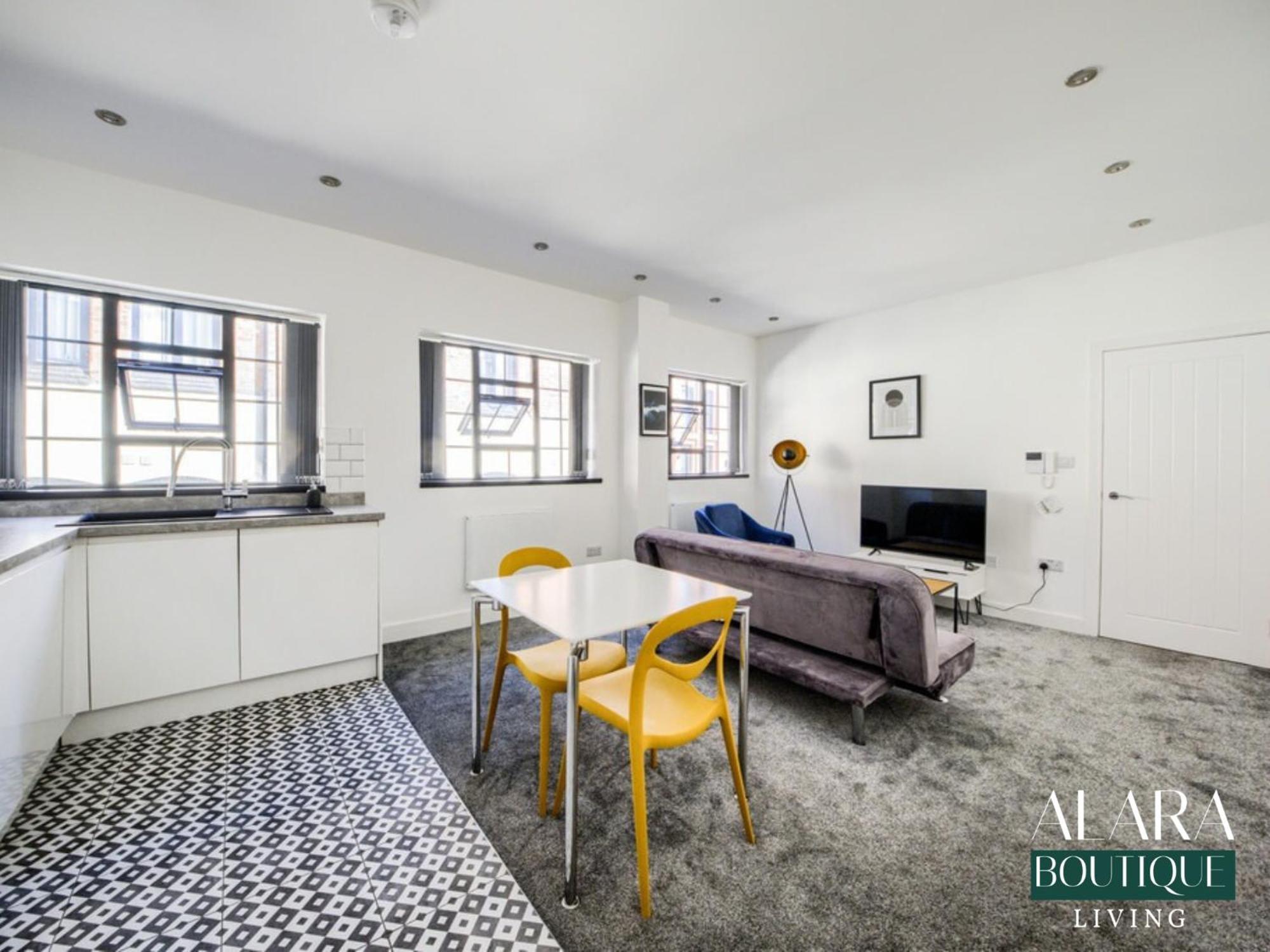Luxury 3 Floor Townhouse Birmingham - Alara Boutique Living Apartment Exterior foto